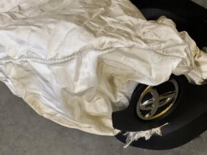 WYSTRZELONA AIRBAG PODUSZKA KIEROWCY TOYOTA RAV4 V