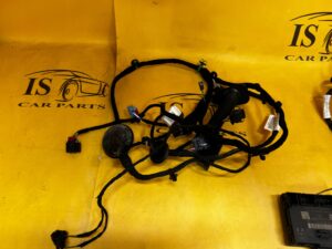 KOMPLET ZAMKI ZAMEK DOCIĄGI DOCIĄGANIE DOMYKANIE DRZWI AUDI A8 D5