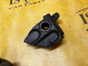 OSŁONA WYGŁUSZENIE PIANKA BŁOTNIKA PRZÓD PRAWY TOYOTA RAV4 V