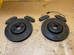 KOMPLET NOWE TARCZE KLOCKI HAMULCOWE PRZÓD PRZEDNIE 350 MM AUDI A8 D5