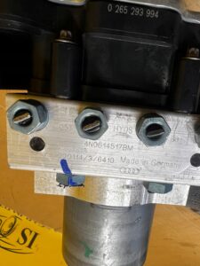 POMPA HAMULCOWA ABS AUDI A8 D5