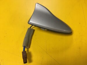 ANTENA DACHOWA REKIN GPS PŁETWA KY0 INFINITI Q30