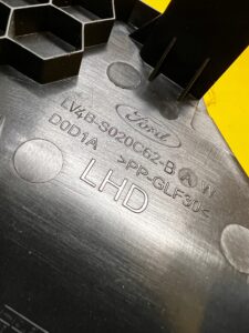 OSŁONA ZAŚLEPKA DESKI KONSOLI PRAWA FORD KUGA MK3 EU