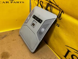 LAMPKA OŚWIETLENIE PODSUFITKI PRZÓD SOS TOYOTA RAV4 V