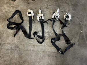 KOMPLET PASY BEZPIECZEŃSTWA PRZÓD TYŁ TOYOTA RAV4 V EU