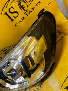 LAMPA REFLEKTOR PRZÓD PRZEDNIA LEWY LEWA TOYOTA HILUX VIII 2020