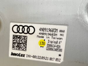 NOWY PANEL PRZEŁĄCZNIK KLIMATYZACJI WYŚWIETLACZ EKRAN DISPLAY AUDI A8 D5 EU