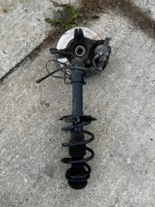 ZWROTNICA AMORTYZATOR MCPHERSON PRZÓD PRAWY DACIA SANDERO III 1.0 SCE