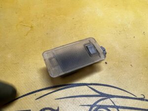 TAPICERKA BOCZEK BAGAŻNIKA TYŁ PRAWY PRAWA TOYOTA RAV4 V