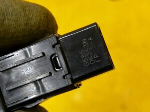 PRZYCISK PRZEŁĄCZNIK OTWIERANIA KLAPY TYŁ BAGAŻNIKA TOYOTA RAV4 V