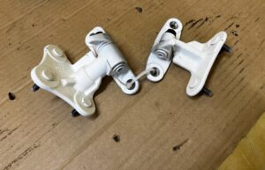 KOMPLET ZAWIASY DRZWI TYŁ LEWY MERCEDES GL X166 149