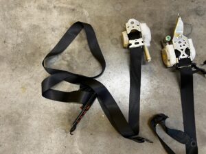 KOMPLET PASY BEZPIECZEŃSTWA PRZÓD TYŁ TOYOTA RAV4 V EU