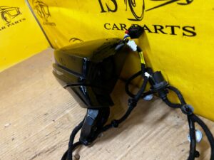 LUSTERKO ZEWNĘTRZNE PRAWE 14 PIN AUDI A8 D5 LY9T EU