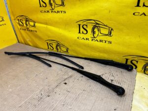 KOMPLET RAMIONA RAMIĘ WYCIERACZEK WYCIERACZKI PRZÓD AUDI A8 D5 EU