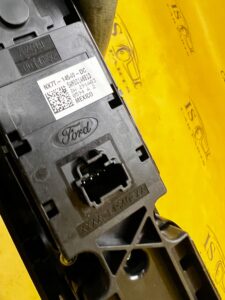 PRZEŁĄCZNIK PANEL STEROWANIA SZYB LUSTEREK LEWY PRZÓD FORD KUGA MK3 LIFT EU