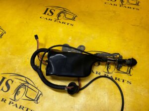 ELEKTRONICZNA ANTENA RADIA BŁOTNIKA TYŁ CHEVROLET CORVETTE CABRIO C5 97-04