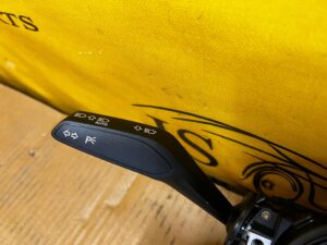 NOWY PAJĄK MANETKI PRZEŁĄCZNIK ZESPOLONY TAŚMA AUDI A8 D5