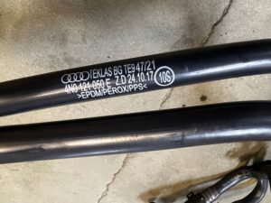 KOMPLET PRZEWÓD RURA RURKA WĄŻ WODY AUDI A8 D5 3.0 TFSI