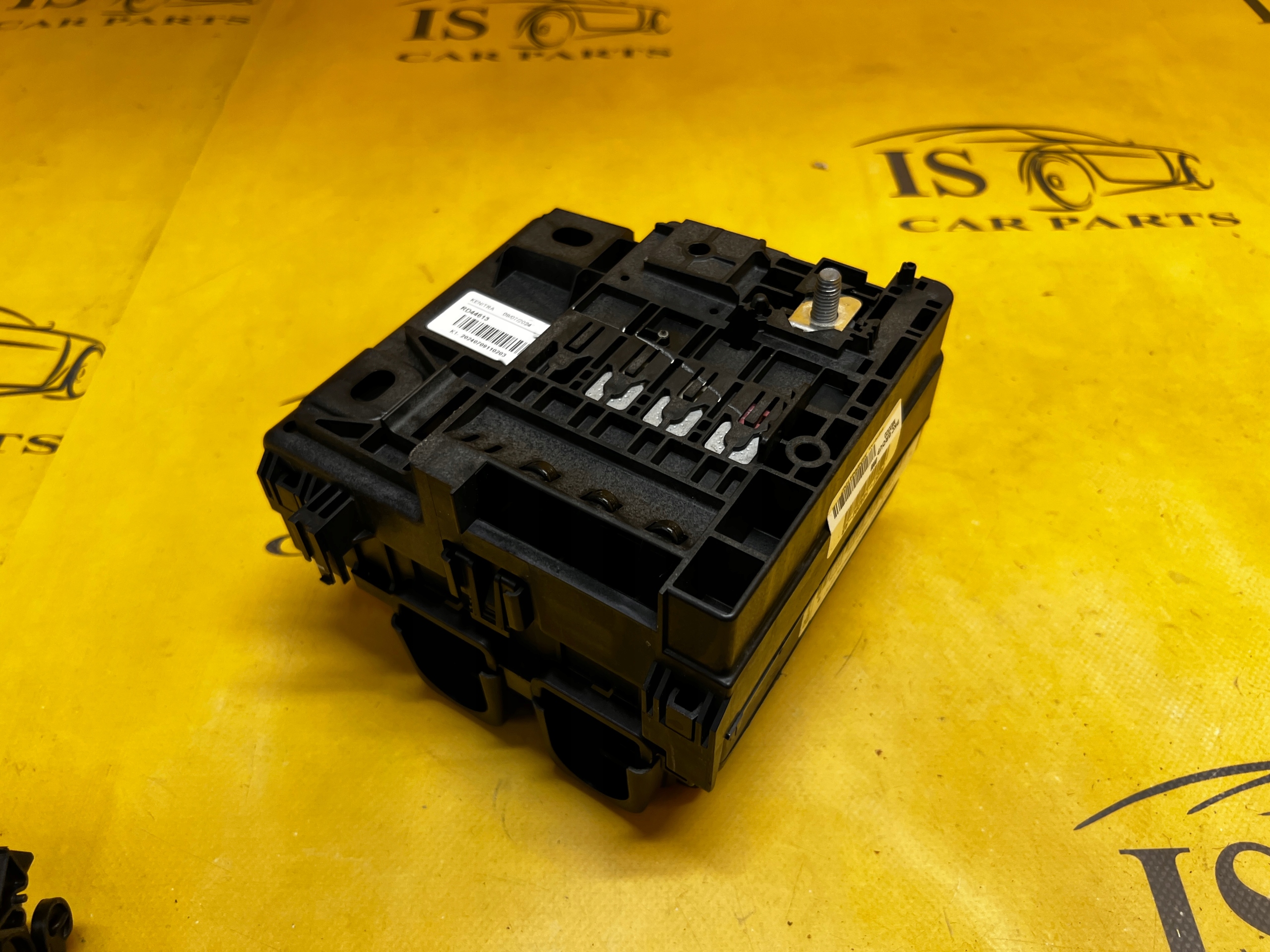 SKRZYNKA BEZPIECZNIKÓW FORD KUGA MK3 LIFT 1.5 ECOBOOST