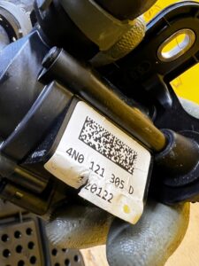 DODATKOWA POMPA PRZEWÓD WODY AUDI A8 D5 3.0 TFSI