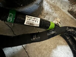 WIĄZKA INSTALACJA WNĘTRZA PODŁOGI TOYOTA RAV4 V 2.5 HYBRID