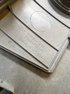 POSZYCIE OSŁONA SŁUPKA ŚRODKOWEGO B LEWY LEWA TOYOTA RAV4 V