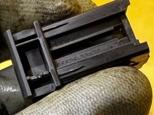 ZAŚLEPKA OSŁONA GUZIK PRZYCISKU PRZEŁĄCZNIKA TOYOTA RAV4 V