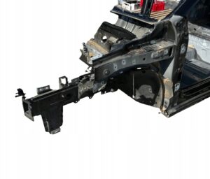 ĆWIARTKA PODŁUŻNICA FARTUCH KIELICH PRZÓD LEWY DACIA SANDERO III NV676 676