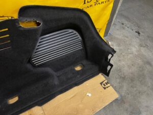 TAPICERKA BOCZEK BAGAŻNIKA TYŁ PRAWY PRAWA AUDI A8 D5 LONG