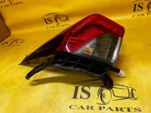 KOMPLET LAMPY LAMPA TYŁ TYLNE W BŁOTNIK LEWA PRAWA TOYOTA RAV4 V EU