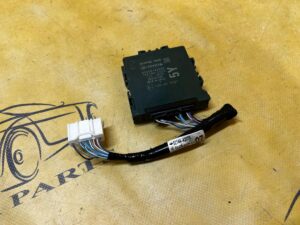 MODUŁ STEROWNIK CZUJNIKÓW PARKOWANIA PDC WIĄZKA TOYOTA RAV4 V