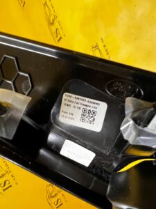 LISTWA OZDOBNA DEKOR DESKI KONSOLI FORD KUGA MK3 LIFT EU