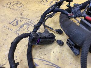 SKRZYNKA BEZPIECZNIKÓW WIĄZKA PRZÓD IVECO DAILY VI 2.3 LIFT