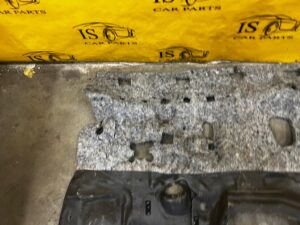 OSŁONA WYGŁUSZENIE WYCISZENIE DYWAN ŚCIANY GRODZIOWEJ TOYOTA RAV4 V EU