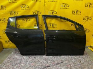 DRZWI PRAWA STRONA PRAWY PRZÓD TYŁ DACIA SANDERO III NV676 676 2022R