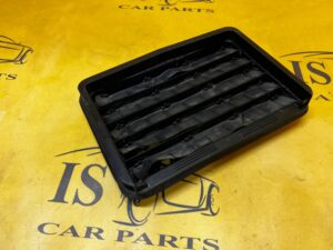 KRATKA WENTYLACYJNA DEKOMPRESYJNA TYŁ LEWY LEWA TOYOTA RAV4 V