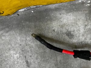 WIĄZKA INSTALACJA BATERII PRZEWÓD PLUSOWY AKUMULATORA AUDI A8 D5 3.0 TFSI