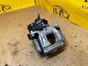 NOWY ZACISK HAMULCOWY ELEKTRYCZNY TYŁ PRAWY AUDI A8 D5