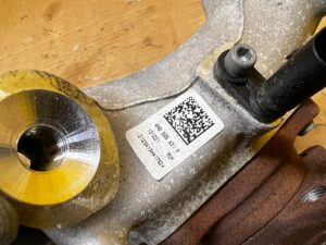 NOWA ZWROTNICA PIASTA TYŁ LEWY LEWA AUDI A8 D5 AWD 4X4 QUATTRO