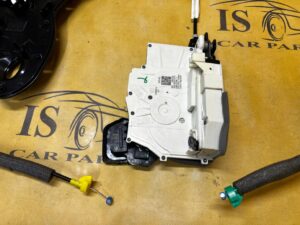 KOMPLET ZAMKI ZAMEK DOCIĄGI DOCIĄGANIE DOMYKANIE DRZWI AUDI A8 D5