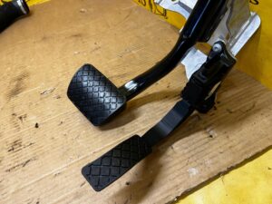 KOMPLET PEDAŁ POTENCJOMETR GAZU HAMULCA AUDI A8 D5