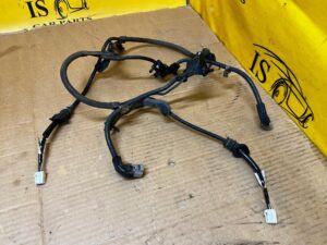 KOMPLET WIĄZKA PRZEWÓD ZACISKU HAMULCOWEGO TYŁ LEWY PRAWY TOYOTA RAV4 V