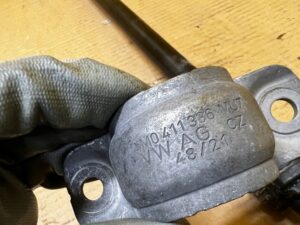 DRĄŻEK STABILIZATORA PRZÓD PRZEDNI ŁĄCZNIKI AUDI A8 D5