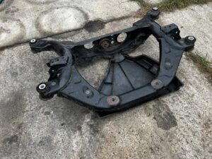 WÓZEK BELKA SANKI KOŁYSKA TYŁ TOYOTA RAV4 V 2.5 HYBRID AWD 4X4