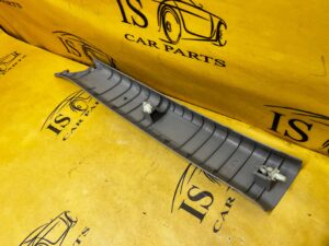 POSZYCIE OSŁONA OBUDOWA SŁUPKA PRZÓD A PRAWY PRAWA TOYOTA RAV4 V