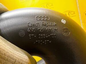 OBUDOWA FILTRA WLOT DOLOT PRZEWÓD POWIETRZA AUDI A8 D5 3.0 TFSI