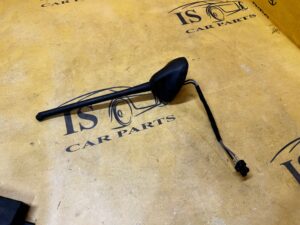 ANTENA DACHOWA FORD FIESTA MK8 H1BT-19G461-CC