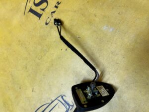 ANTENA DACHOWA FORD FIESTA MK8 H1BT-19G461-CC