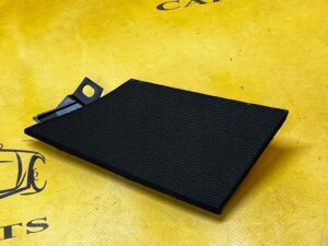 OSŁONA ZAŚLEPKA MASKOWNICA GŁOŚNIKA DESKI KONSOLI LEWA AUDI A8 D5 EU