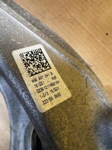 NOWA ZWROTNICA PIASTA PRZÓD LEWY LEWA AUDI A8 D5